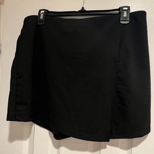 NWT Amazon Skort
